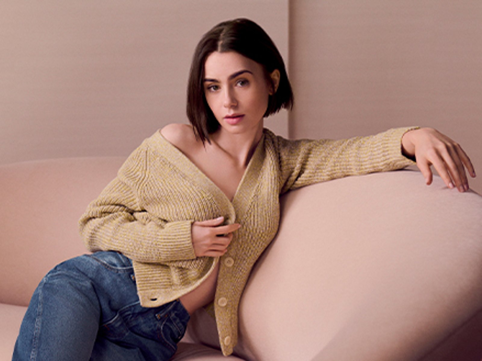 Sweaters & Tops