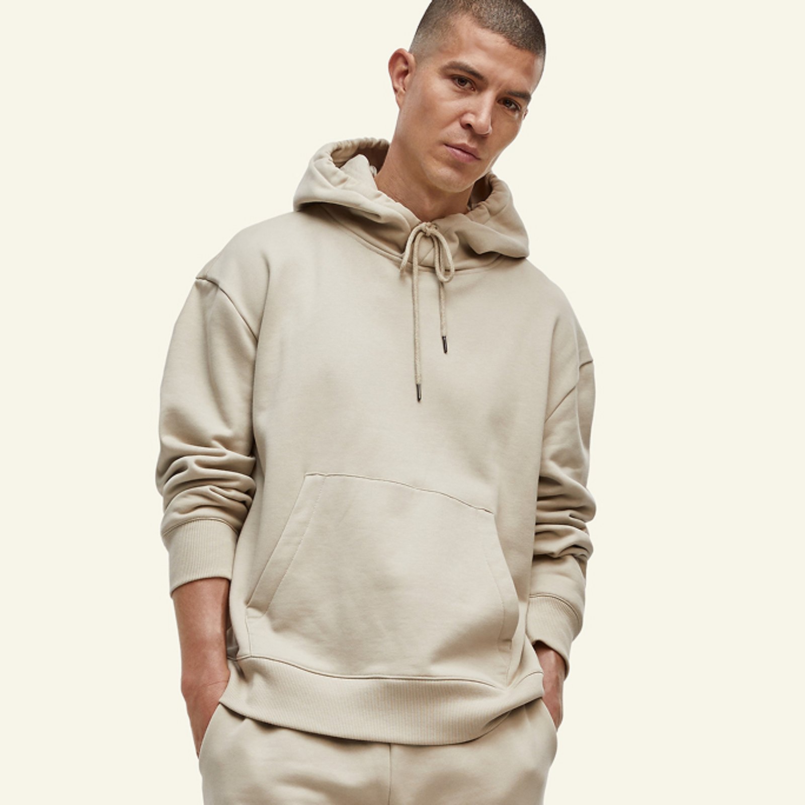 Hoodies & Sweatshirts