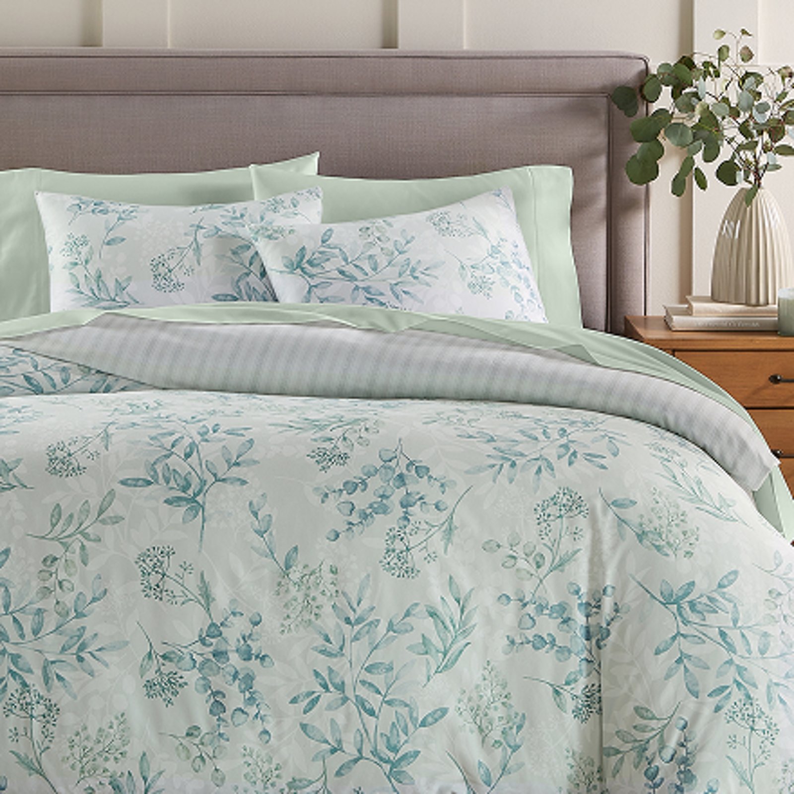 Comforters & Duvet Covers